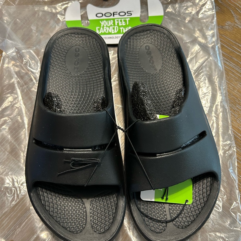 OOFOS Ooahh Unisex Slide Sandals Women’s 8 Men’s 6